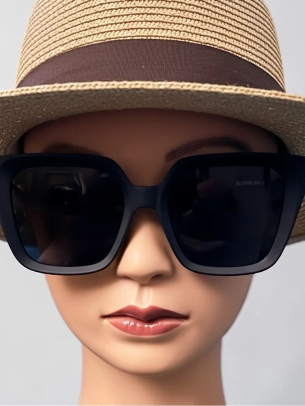 Burberry Black Eyewear with Subtle Logo - Picture 3 of 6